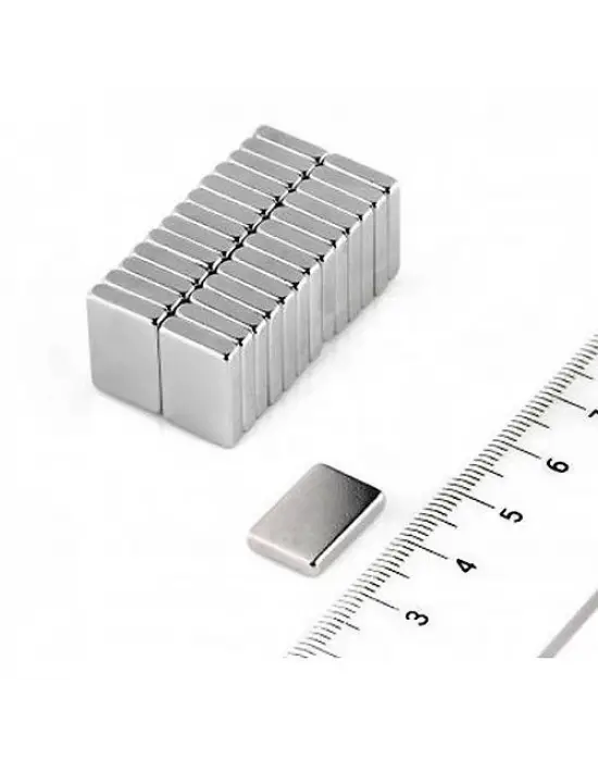 20 Adet 15x10x1.5 Mm Köşeli Neodyum Mıknatıs N35 Magnet Dayanıklı Nikel Kaplama