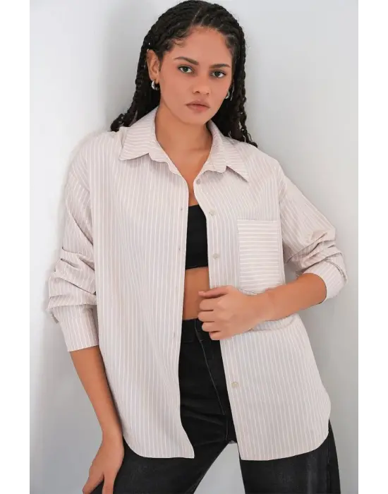 Göz Alıcı Çizgili Oversize Gömlek