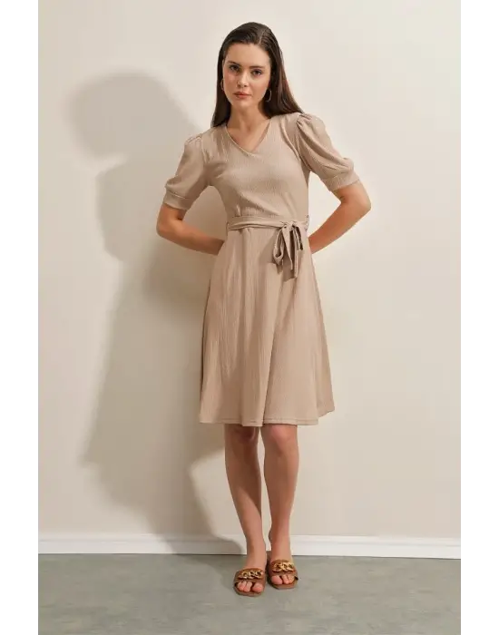 2370 Kuşaklı Örme Elbise - Bej