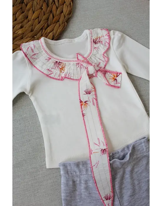 Şık Fırfır Detaylı Kız Bebek Takımı
