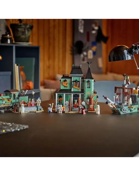 31167 Lego Creator 3in1 - Hayaletli Köşk 736 parça +9 yaş