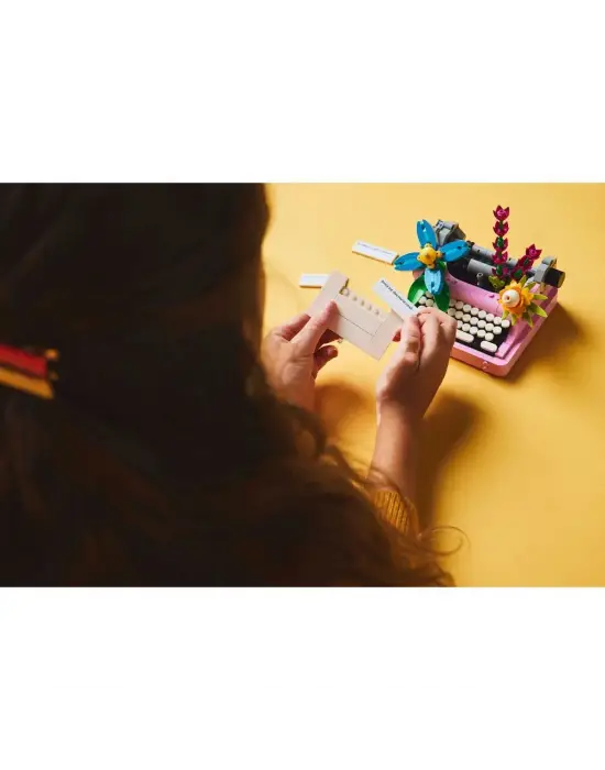31169 Lego Creator 3in1 - Çiçekli Daktilo 363 parça +8 yaş