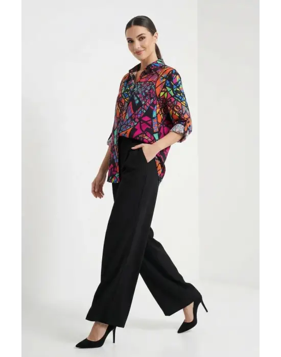 Çarpıcı Grafik Desenli Gömlek