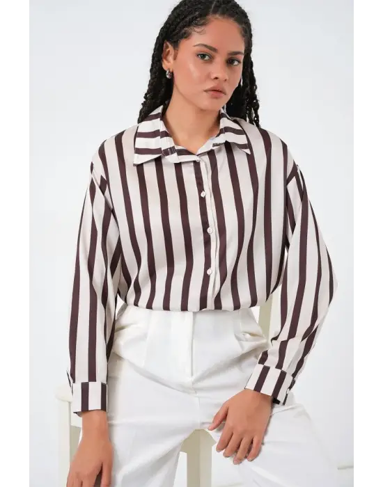 Şık Hafif Dökümlü Saten Gömlek