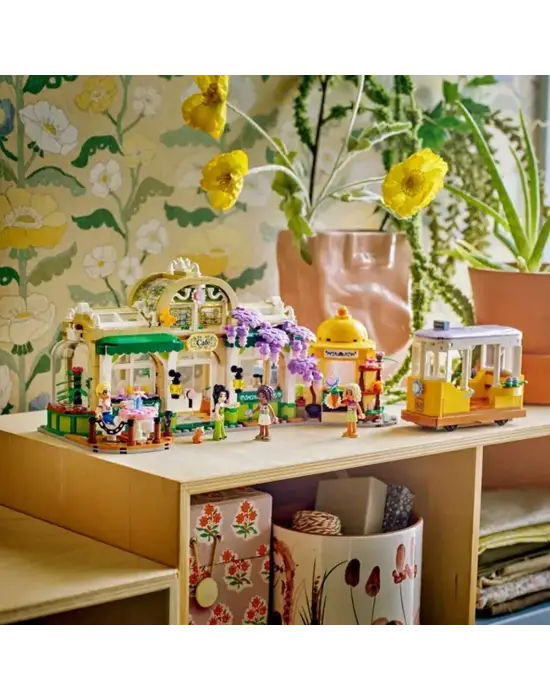 Omarı Lego Friends Kafe ve Çiçekçi Dükkanı - Eğlenceli Oyuncak Seti
