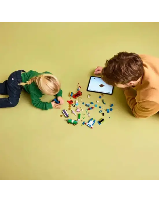 Omarı Lego Disney Toy Story Kutlama Treni ve RC Araba - Eğlenceli Oyun Seti