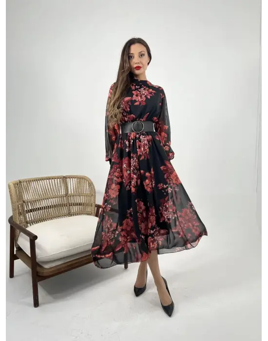 Omarı Şık ve Zarif Siyah Elbise