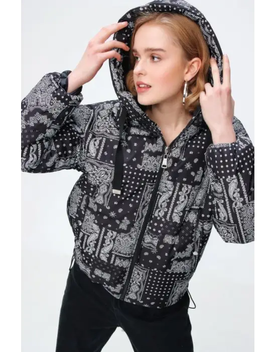 5125 Desenli Şişme Mont - Siyah - Beyaz 1