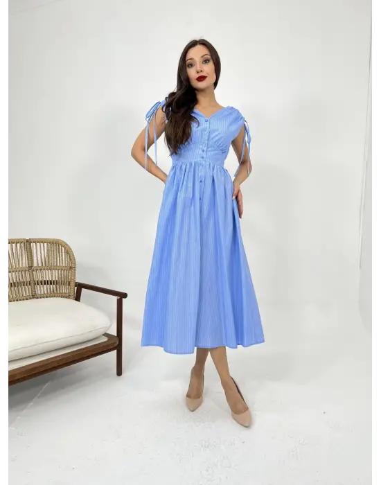 Omarı Şıklığıyla Büyüleyen Çizgili Elbise