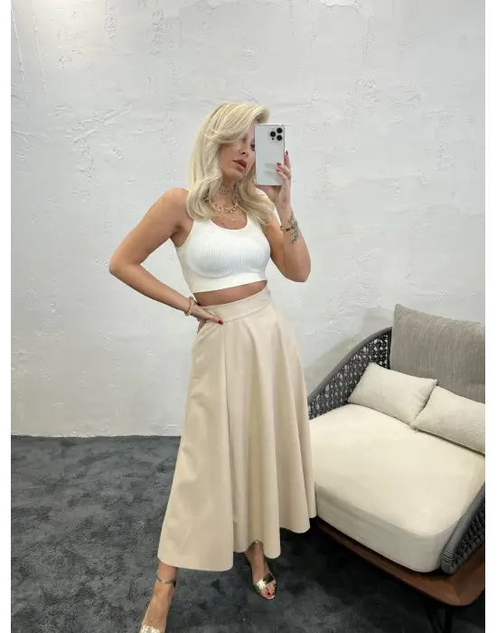 Omarı Dantel Detaylı Şık Krem Etek