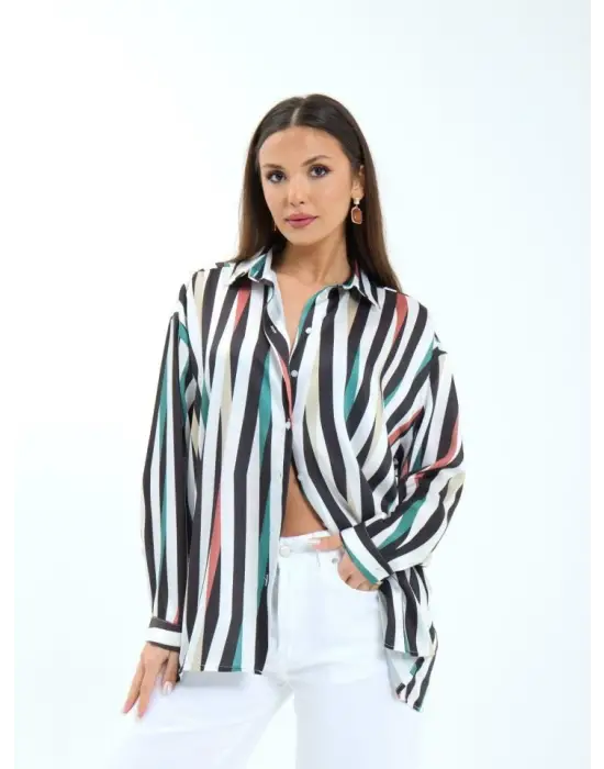 Omarı Zamansız Şıklıkta Beyaz Gömlek