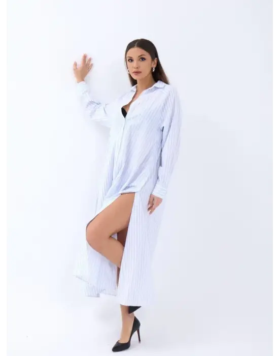 Omarı Şık ve Modern Çizgili Elbise