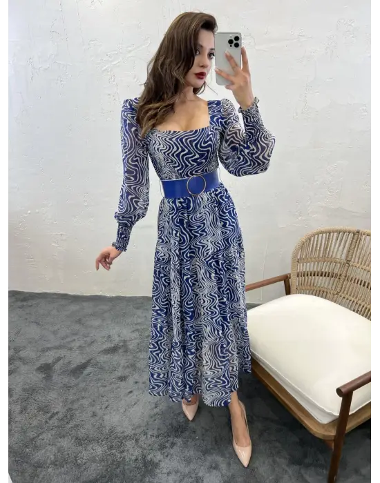 Omarı Zarif Kadife Elbise