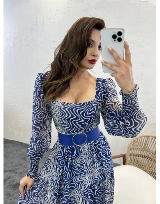 Omarı Zarif Kadife Elbise