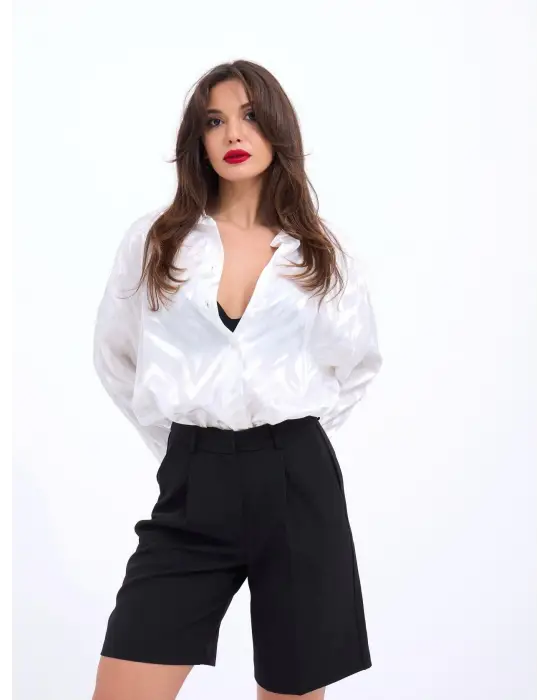 Omarı Yırtmaç Detaylı Şık Gömlek