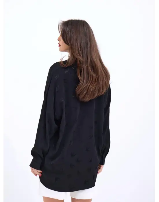 Omarı Modern ve Şık Desenli Gömlek