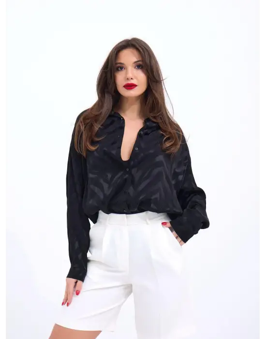 Omarı Gri Sırt Dekolteli Gömlek