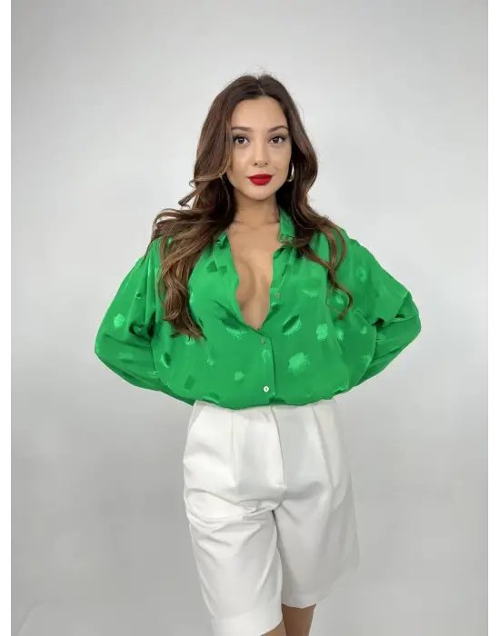 Omarı Yüksek Kaliteli Beyaz Gömlek