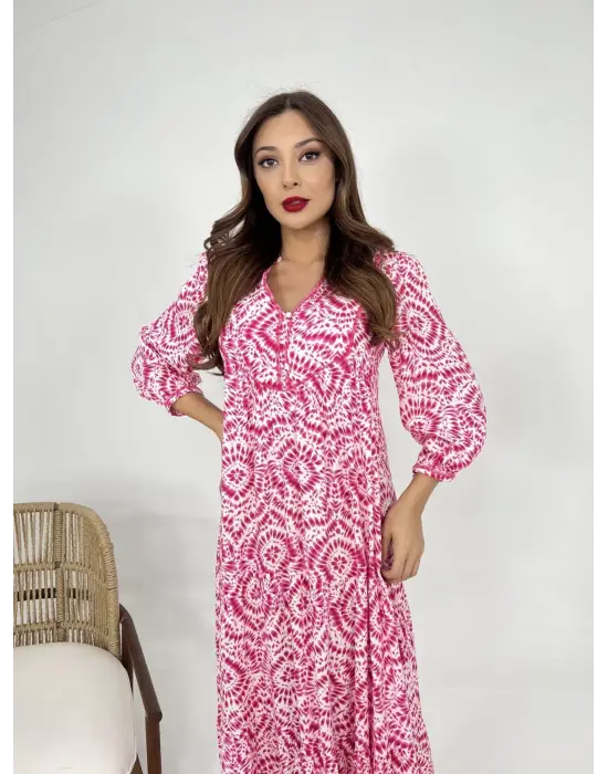 Omarı Şık ve Zarif Siyah Elbise