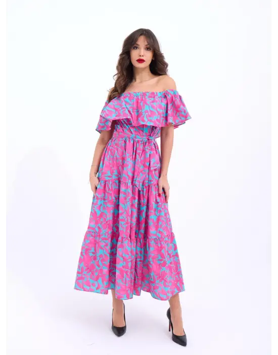 Omarı Şık ve Zarif Dantel Detaylı Elbise