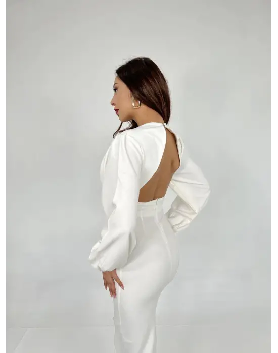 Omarı Yaz Gecelerinin Şıklığı: Dantel Detaylı Elbise