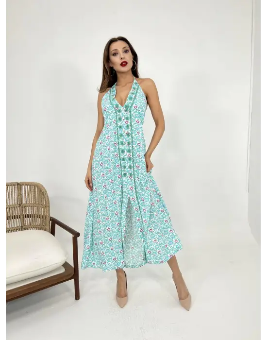 Omarı Yaz Aylarında Şıklık ve Rahatlık Arayanlara Özel Elbise