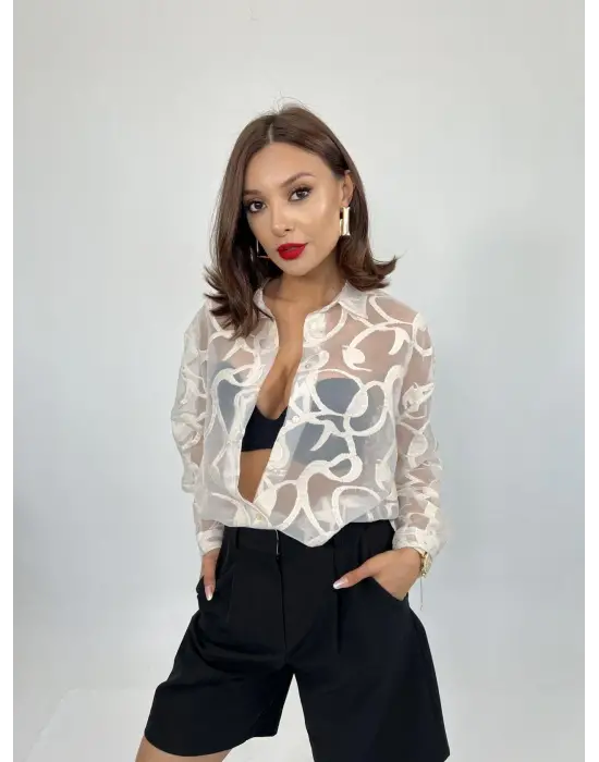 Omarı Modern ve Şık Bologna Gömlek