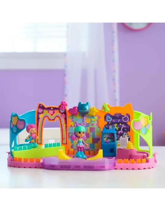 69755 SUN-SPM-FİGÜR OYUN SET GABBY S DOLLHOUSE ÇATI KATI PATEN PARTİSİ