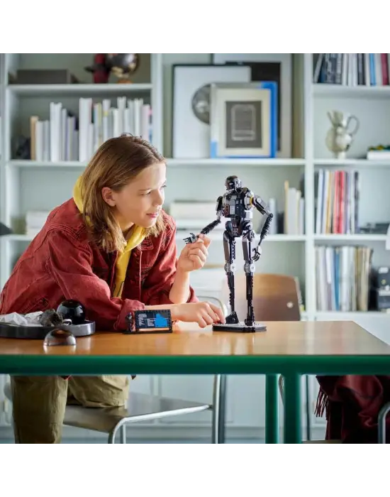 75434 Lego Star Wars - K-2SO Güvenlik Droidi 845 parça +10 yaş