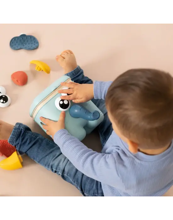 Omarı Havuzdaki Eğlence Sizde, Küp Patlatma Oyunu!