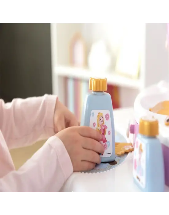 7600320250 Smoby Disney Prensesleri 2si1 arada Güzellik Masası Oyun Seti