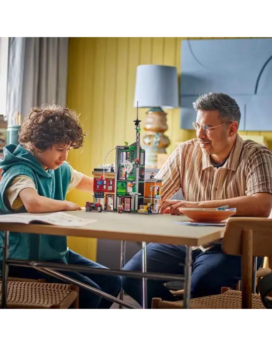 76324 Lego Marvel Örümcek Adam, Oscorpa Karşı 808 parça +10 yaş