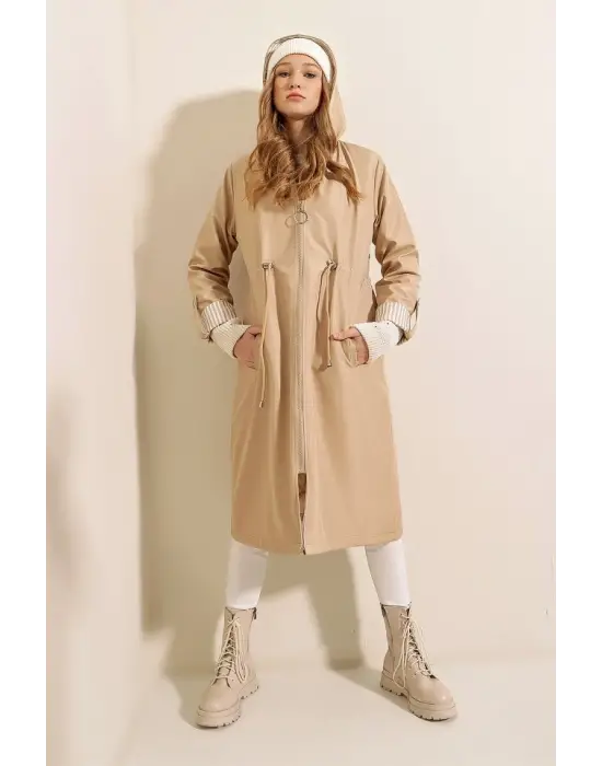 Şık Kapşonlu Trençkot