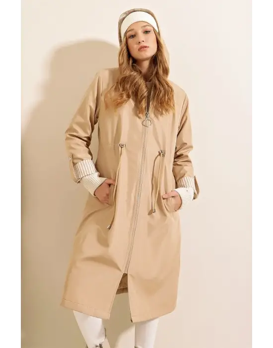 Şık Kapşonlu Trençkot