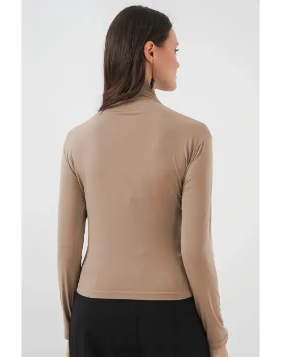 925 Büzgü Detaylı Sandy Bluz - Bej