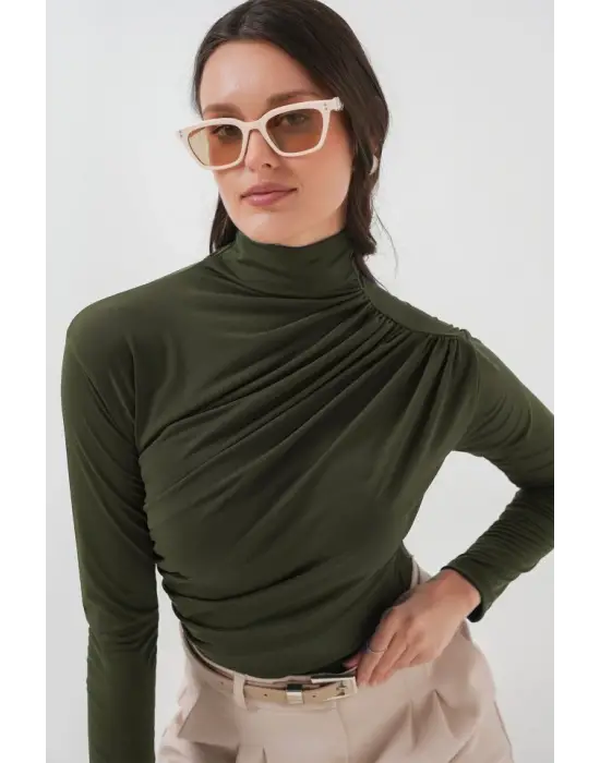 925 Büzgü Detaylı Sandy Bluz - Haki