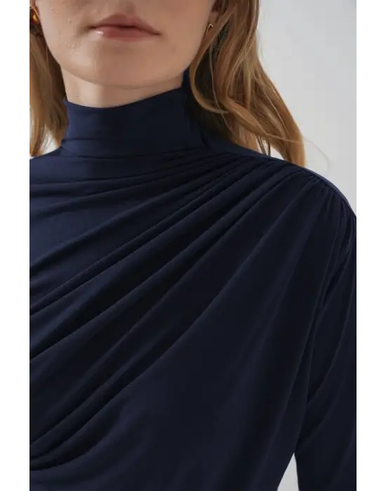 925 Büzgü Detaylı Sandy Bluz - Lacivert