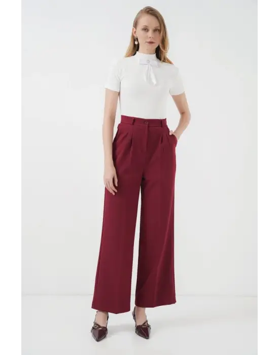 926 Yaka Detaylı Kısa Kol Bluz - Beyaz