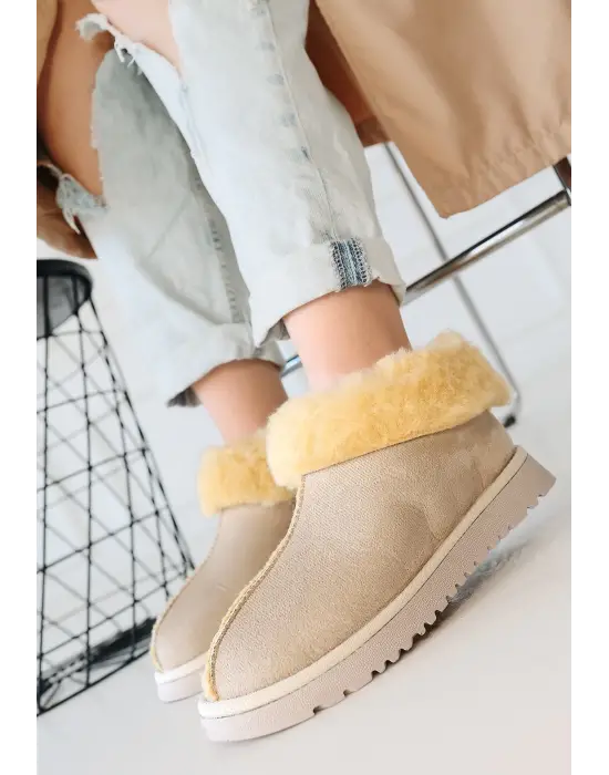 Modern Bej Süet Bot