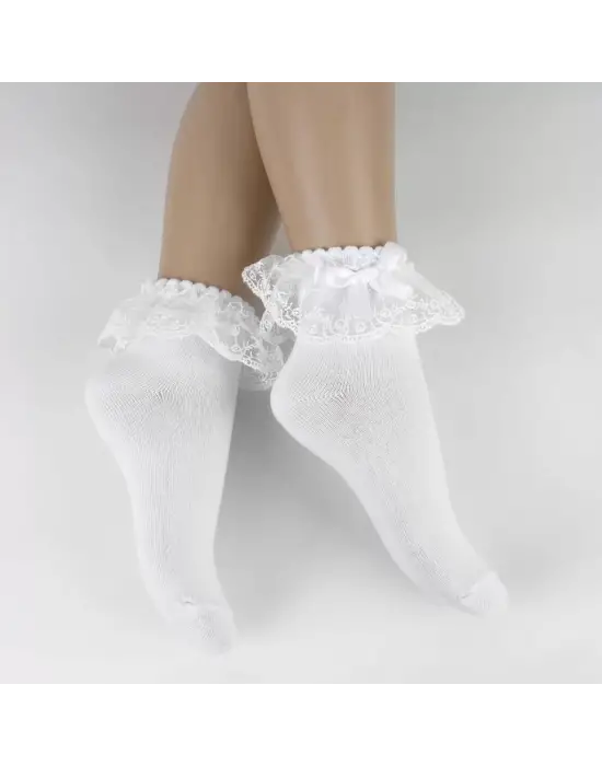 Omarı Yumuşak Dokulu Beyaz Soket Çorap