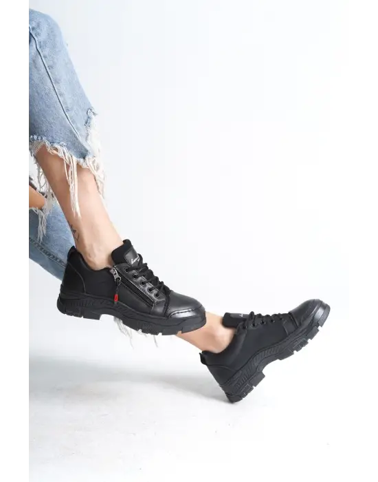 Moder Tarz Rahat Ayakkabı Kadın Siyah