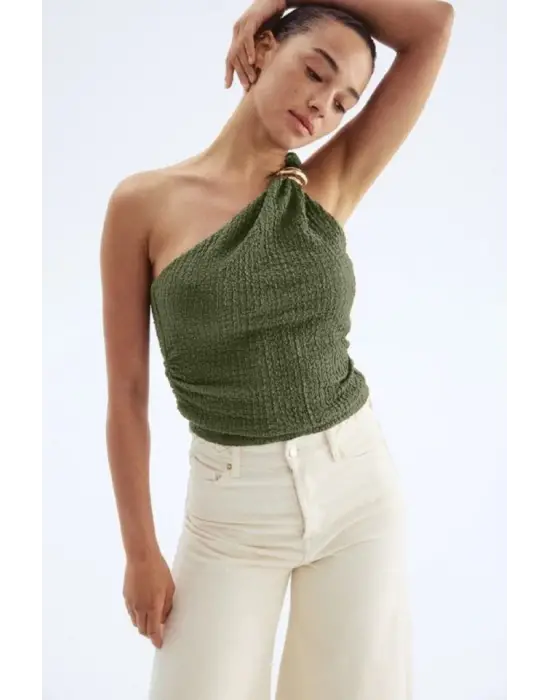 Omarı Şık Detaylarıyla Zengin Bluz