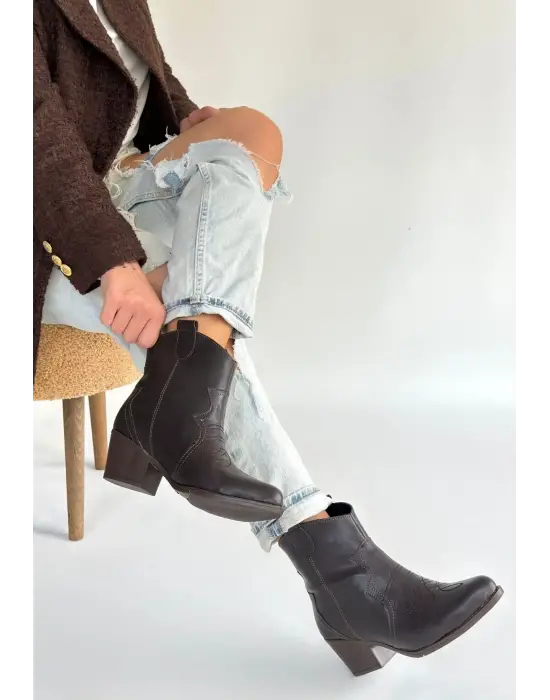 Akver Acı Kahve Cilt Topuklu Bot