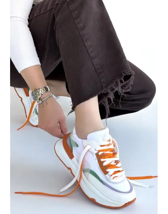 Aleh Beyaz Cilt Turuncu Detaylı Çift Bağcıklı Spor Ayakkabı