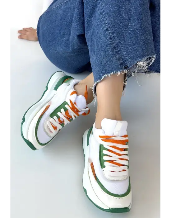 Aleh Beyaz Cilt Yeşil Detaylı Çift Bağcıklı Spor Ayakkabı