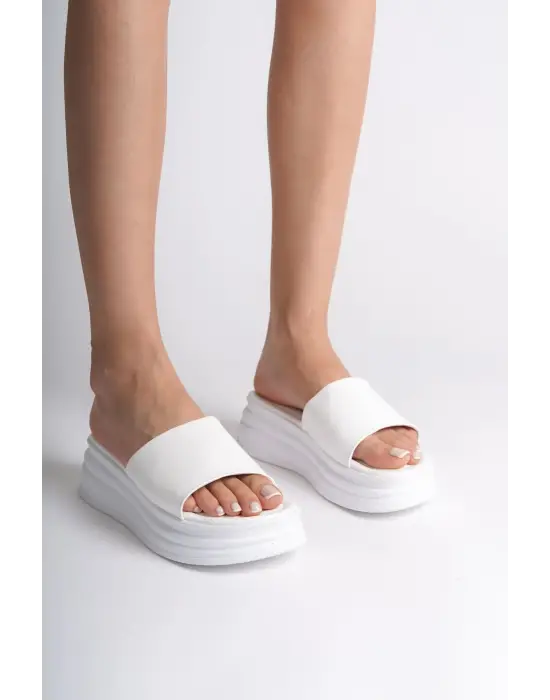 ALICE Düz Topuklu Kalın ve Rahat tabanlı ayakkabı Tabaan Bayan Terlik CBT - Beyaz
