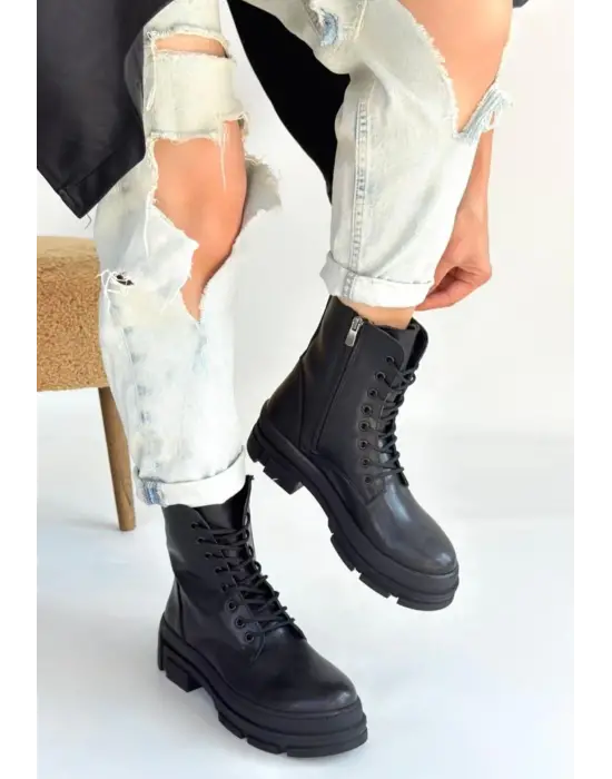 Allex Siyah Cilt Bağcıklı Bot