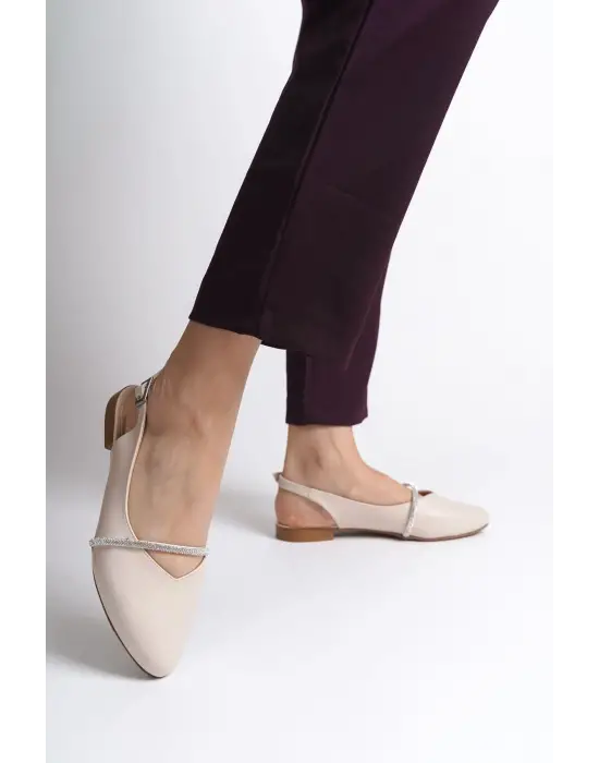 Trendy Tokalı Bayan Babet Ayakkabı