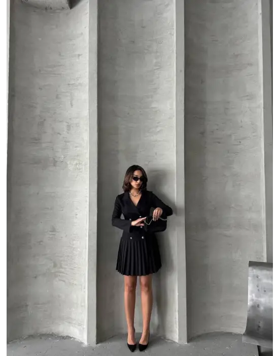 Omarı Siyah Altı Piliseli Uzun Kollu Elbise