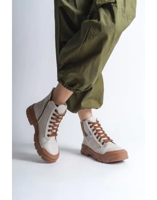 Rahat Bağcıklı Tabanlı Bayan Bot